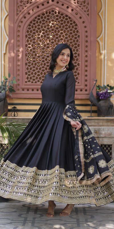 Black Star Georgette Zari Embroidery Work Gown | Gowns, Bollywood Gowns, Creative Gowns, Designer Gowns, Embroidered Gowns, Party Wear Gowns