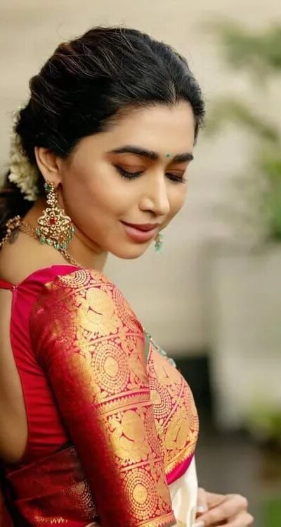Classic Off White Lichi Silk Jacquard Work Saree | Sarees, Bollywood Sarees, Creative Sarees, Designer Sarees, Embroidered Sarees, Ethnic Saree, Modern Digital sarees, Party Wear Sarees