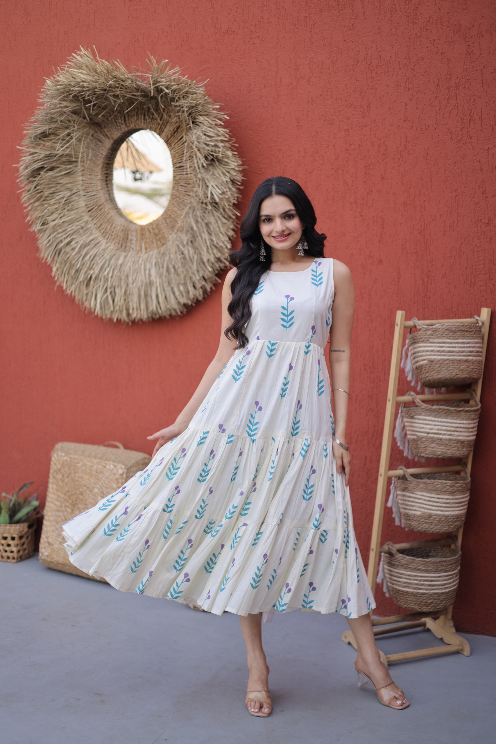 KA 1248 White Cotton Kurti with Printed Work.Wedding, Party, Festive, Events, Exclusive Offer ₹1519. Delivery 4-6 Working Days. Shop now. | Kurti, Bollywood Kurti, Creative Kurtis, Designer Kurti, Party Wear Kurti, Selfie Kurti