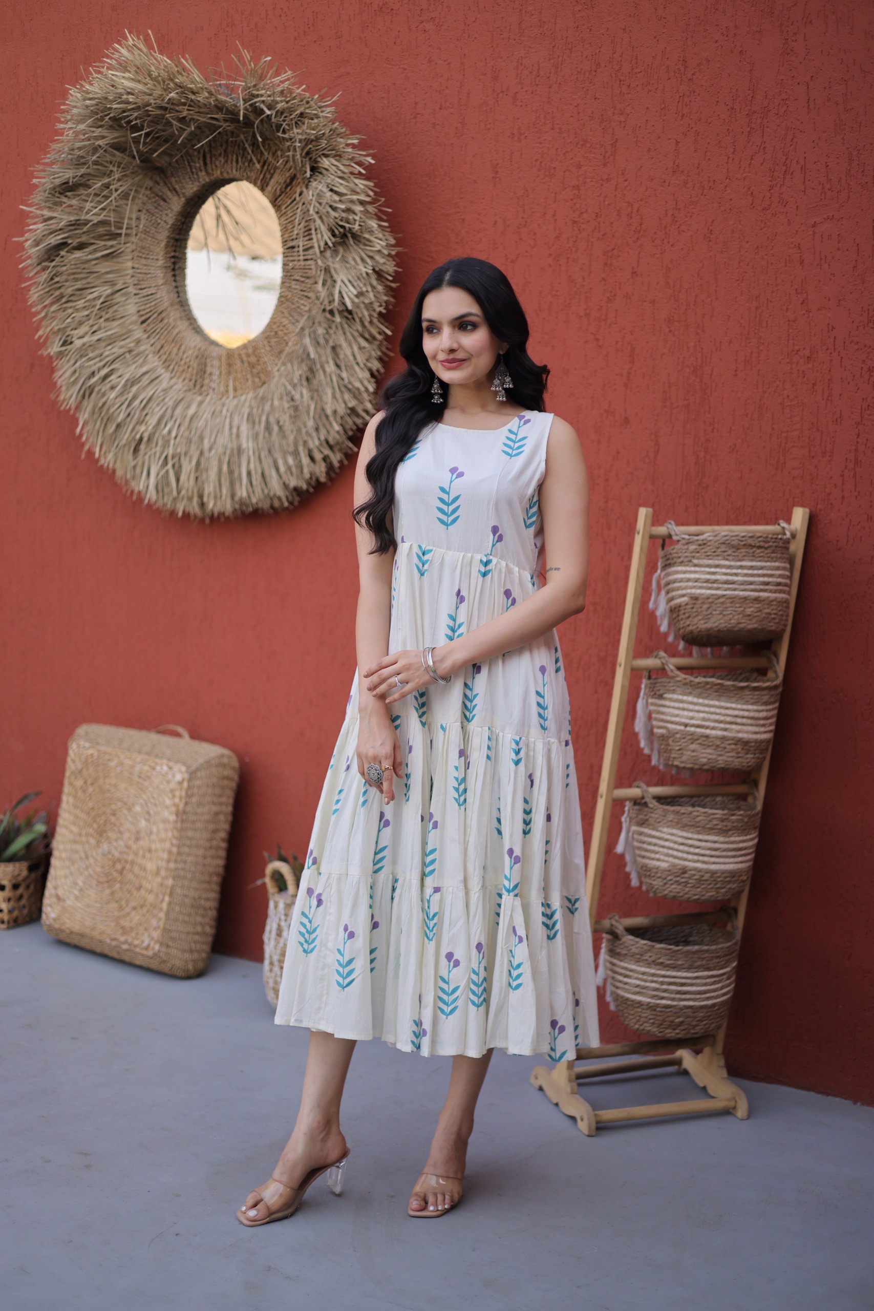 KA 1248 White Cotton Kurti with Printed Work.Wedding, Party, Festive, Events, Exclusive Offer ₹1519. Delivery 4-6 Working Days. Shop now. | Kurti, Bollywood Kurti, Creative Kurtis, Designer Kurti, Party Wear Kurti, Selfie Kurti