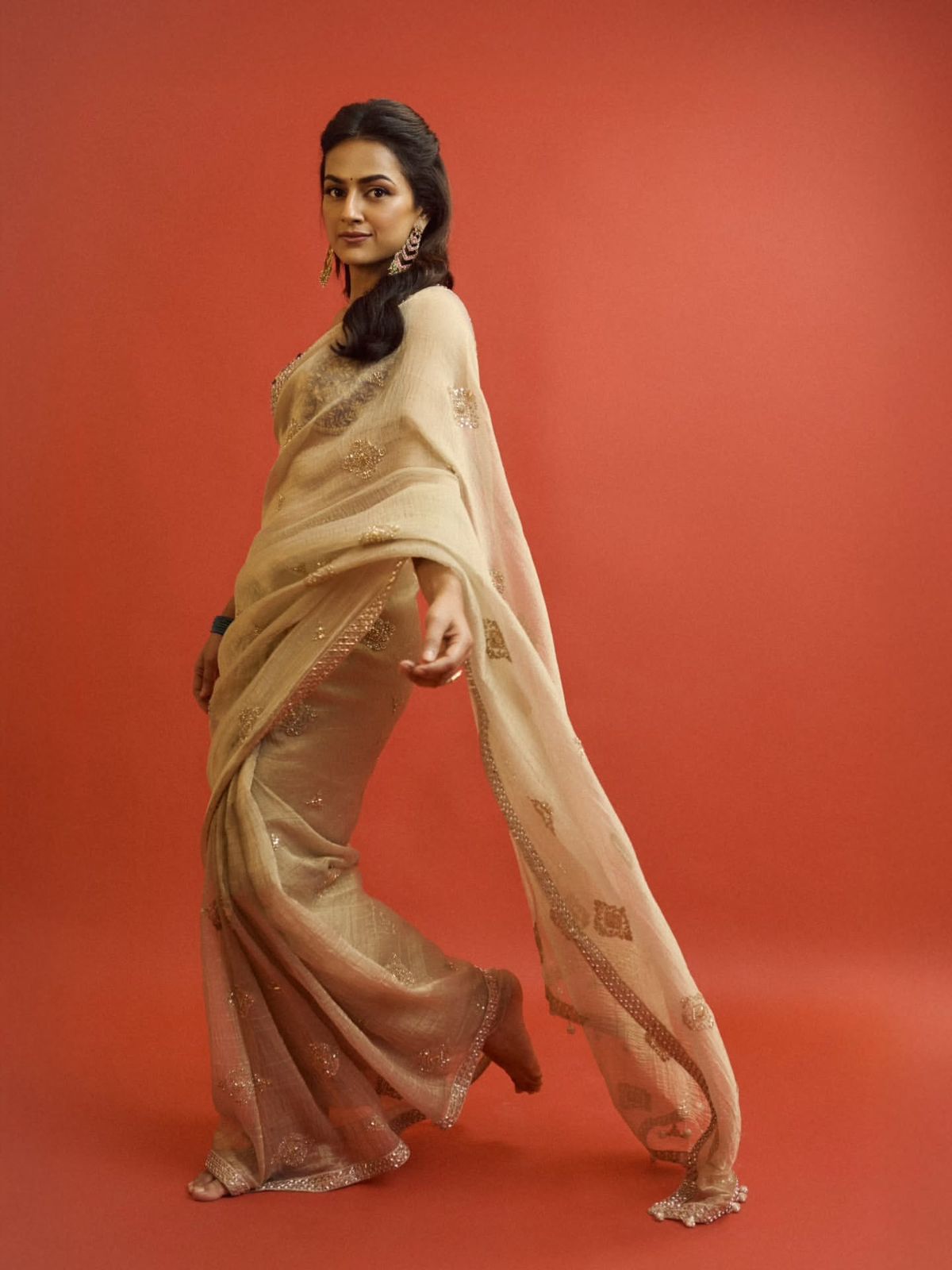 Cream Crunchy Silk Embroidery Zari Work Saree | Sarees, Bollywood Sarees, Creative Sarees, Designer Sarees, Embroidered Sarees, Ethnic Saree, Modern Digital sarees, Party Wear Sarees