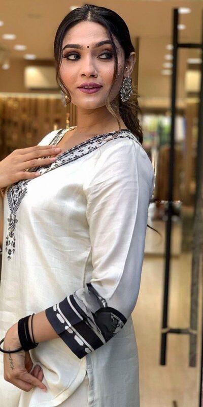Darling White Maslin Digital Printed Salwar Suit | Jump Suits, Salwar suit, Casual Suits, Creative suits, Designer Suits, Palazzo Suits, Party Wear Suits, Patiala Suits, Straight Suits