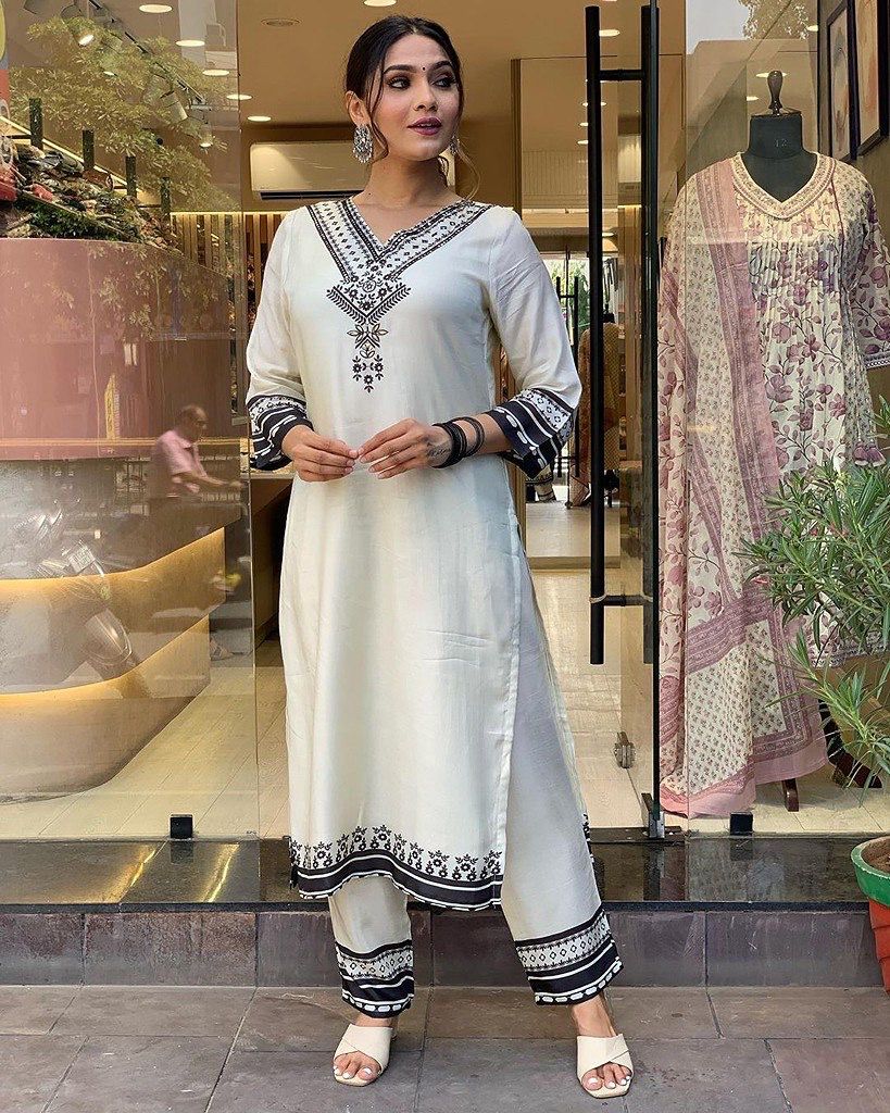 Darling White Maslin Digital Printed Salwar Suit | Jump Suits, Salwar suit, Casual Suits, Creative suits, Designer Suits, Palazzo Suits, Party Wear Suits, Patiala Suits, Straight Suits