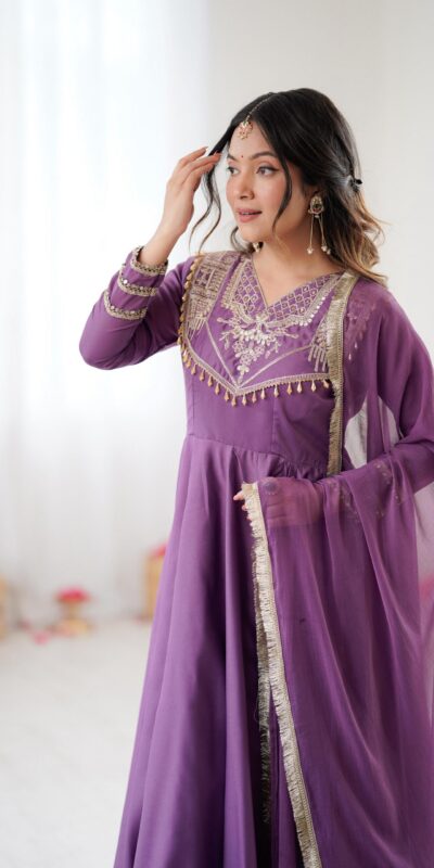 Lavender Roman Silk Lace Work Border Gown | Gowns, Bollywood Gowns, Creative Gowns, Designer Gowns, Embroidered Gowns, Party Wear Gowns