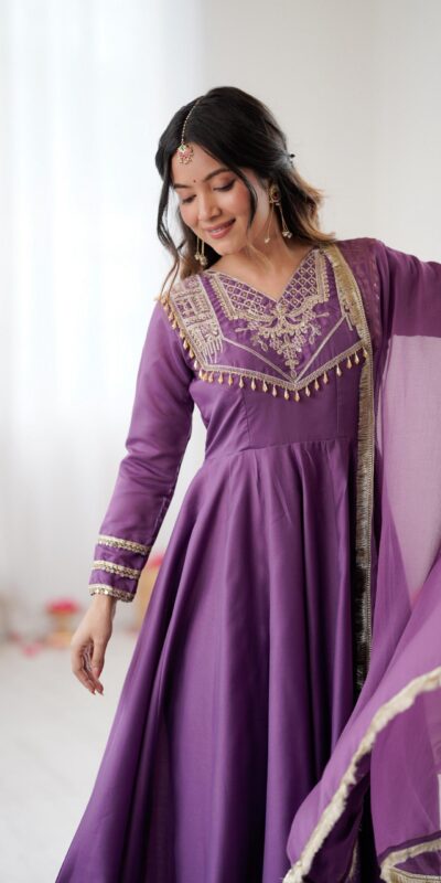 Lavender Roman Silk Lace Work Border Gown | Gowns, Bollywood Gowns, Creative Gowns, Designer Gowns, Embroidered Gowns, Party Wear Gowns