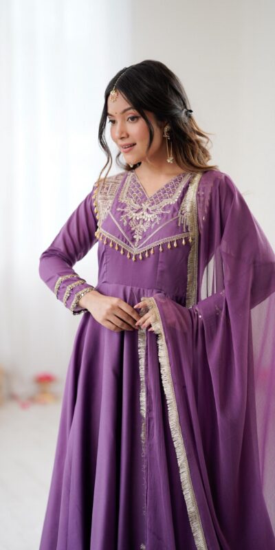 Lavender Roman Silk Lace Work Border Gown | Gowns, Bollywood Gowns, Creative Gowns, Designer Gowns, Embroidered Gowns, Party Wear Gowns