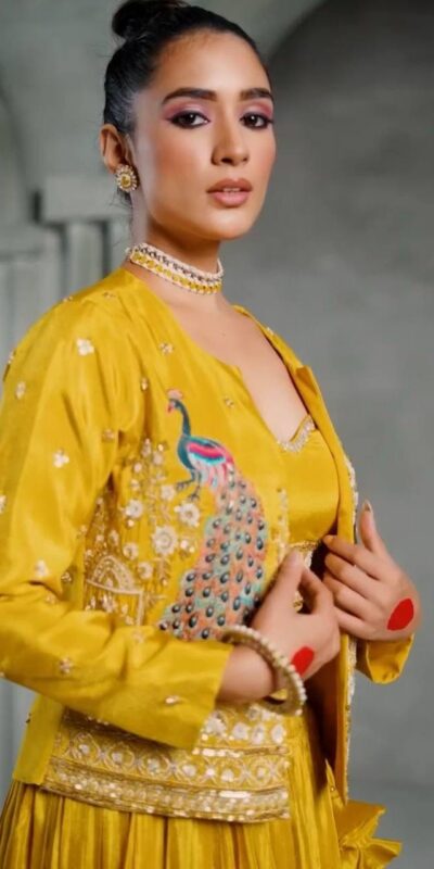 Majestic Yellow Chinon Thread Work Lehenga Choli | Lehenga, Bollywood Lehenga, Creative Lehenga, Designer Lehenga, Embroidered Lehenga, Party Wear Lehenga