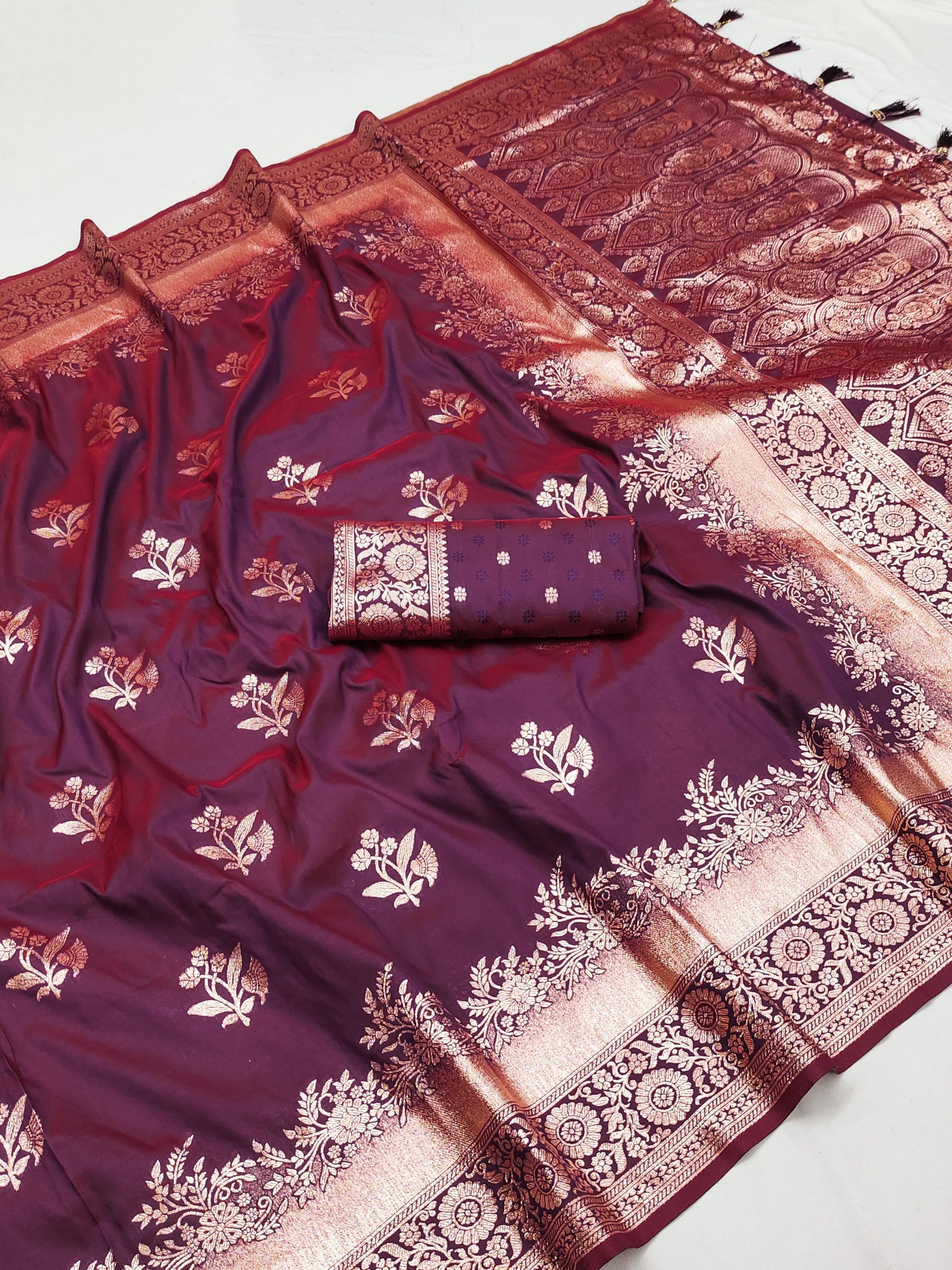 Maroon Banarasi Silk Zari Lace Work Saree | Sarees, Bollywood Sarees, Creative Sarees, Designer Sarees, Embroidered Sarees, Ethnic Saree, Modern Digital sarees, Party Wear Sarees