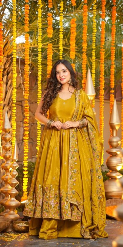Mastered Natural Crap Silk Embroidery Work Anarkali Suit | Anarkali Suits, Bollywood Anarkali, Creative-Anarkali, Designer Anarkali, Embroidered Anarkali, Party Wear Anarkali