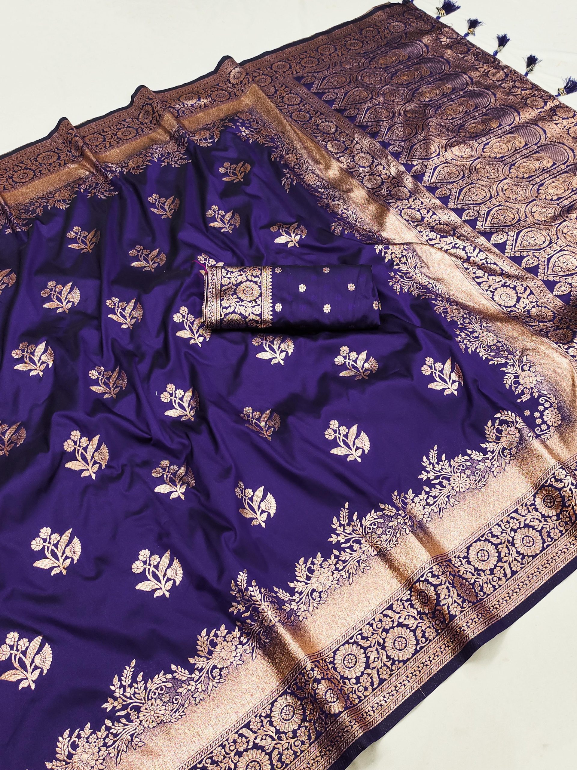 Navy Blue Banarasi Silk Zari Lace Work Saree | Sarees, Bollywood Sarees, Creative Sarees, Designer Sarees, Embroidered Sarees, Ethnic Saree, Modern Digital sarees, Party Wear Sarees