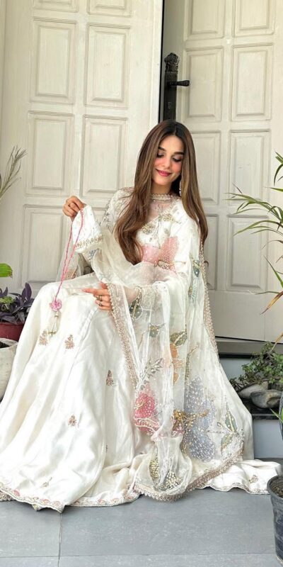 Off White Chinon Embroidery Lace Work Gown | Gowns, Bollywood Gowns, Creative Gowns, Designer Gowns, Embroidered Gowns, Party Wear Gowns