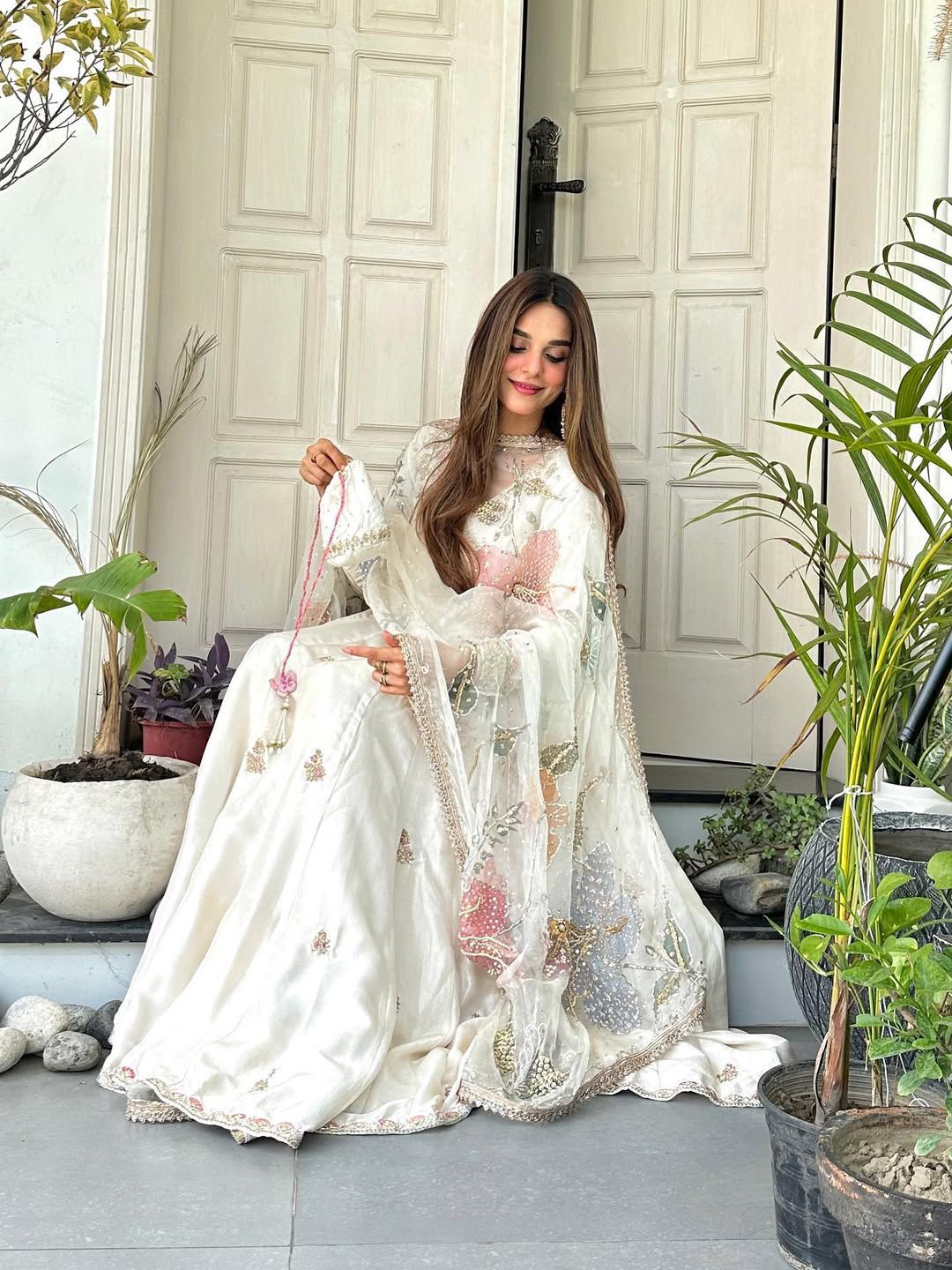 Off White Chinon Embroidery Lace Work Gown | Gowns, Bollywood Gowns, Creative Gowns, Designer Gowns, Embroidered Gowns, Party Wear Gowns