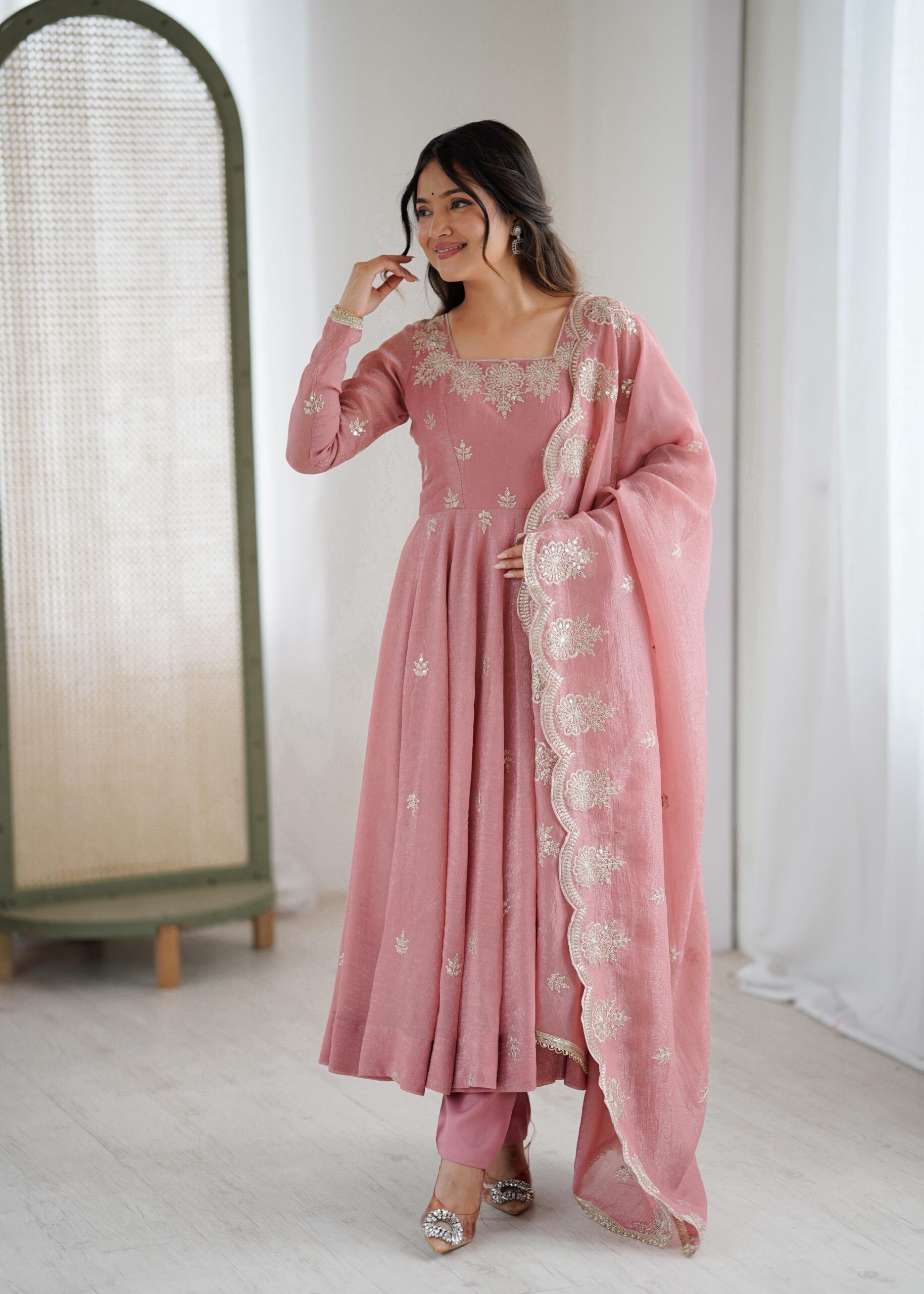 Onion Crunchy Silk Embroidery Work Gown | Gowns, Bollywood Gowns, Creative Gowns, Designer Gowns, Embroidered Gowns, Party Wear Gowns