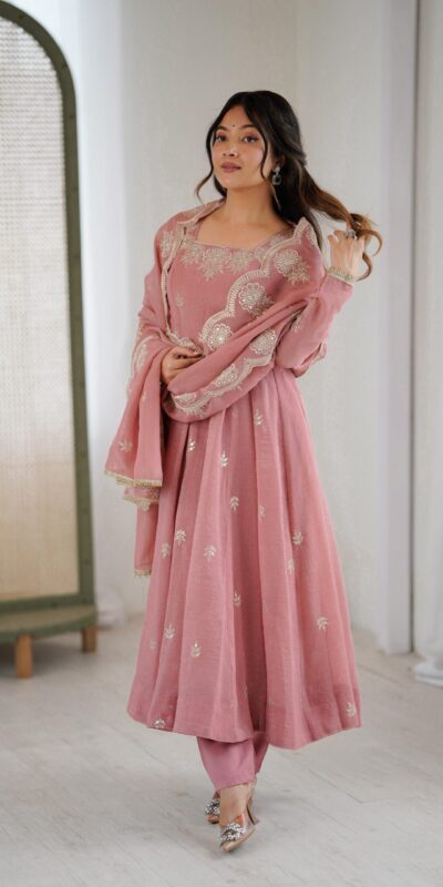 Onion Crunchy Silk Embroidery Work Gown | Gowns, Bollywood Gowns, Creative Gowns, Designer Gowns, Embroidered Gowns, Party Wear Gowns