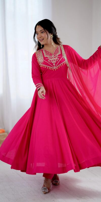 Pink Roman Silk Lace Work Border Gown | Gowns, Bollywood Gowns, Creative Gowns, Designer Gowns, Embroidered Gowns, Party Wear Gowns