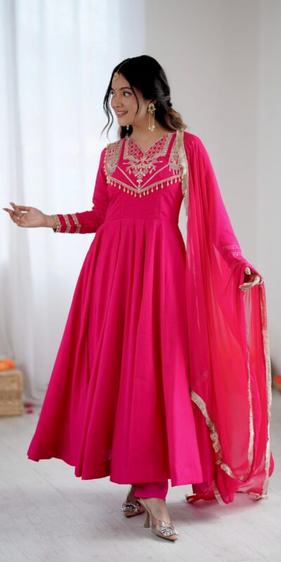 Pink Roman Silk Lace Work Border Gown | Gowns, Bollywood Gowns, Creative Gowns, Designer Gowns, Embroidered Gowns, Party Wear Gowns