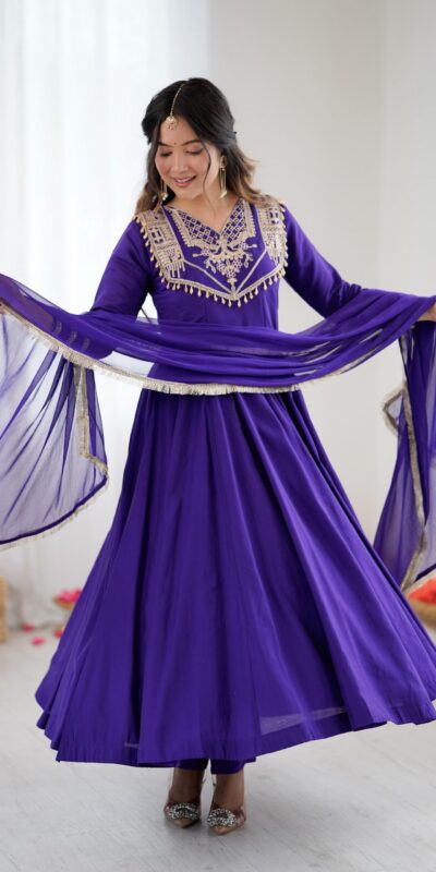 Purple Roman Silk Lace Work Border Gown | Gowns, Bollywood Gowns, Creative Gowns, Designer Gowns, Embroidered Gowns, Party Wear Gowns