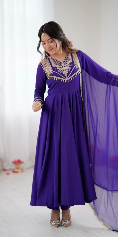 Purple Roman Silk Lace Work Border Gown | Gowns, Bollywood Gowns, Creative Gowns, Designer Gowns, Embroidered Gowns, Party Wear Gowns