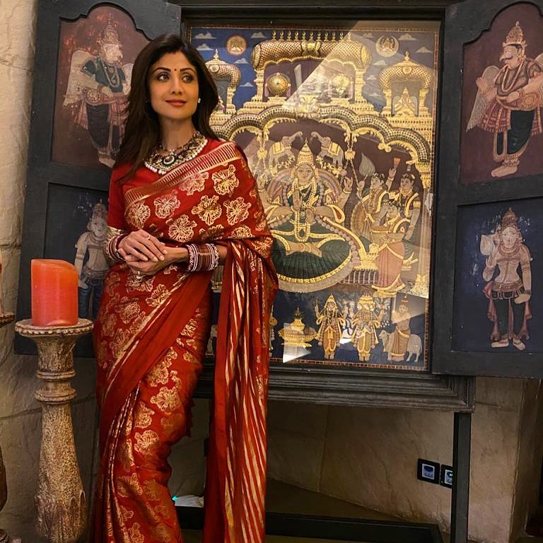 Red Dolla Silk Foil Printed Saree | Sarees, Bollywood Sarees, Creative Sarees, Designer Sarees, Embroidered Sarees, Ethnic Saree, Modern Digital sarees, Party Wear Sarees
