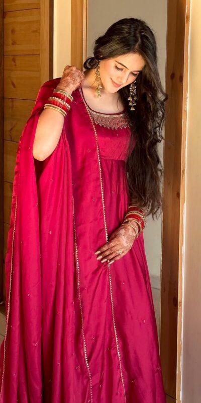 Red Fendy Silk Lace Border Work Gown | Gowns, Bollywood Gowns, Creative Gowns, Designer Gowns, Embroidered Gowns, Party Wear Gowns