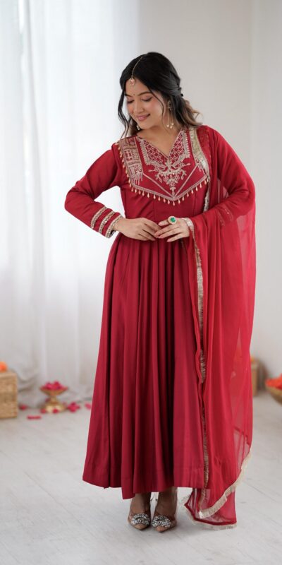 Red Roman Silk Lace Work Border Gown | Gowns, Bollywood Gowns, Creative Gowns, Designer Gowns, Embroidered Gowns, Party Wear Gowns