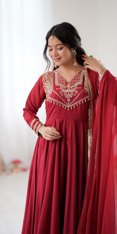 Red Roman Silk Lace Work Border Gown | Gowns, Bollywood Gowns, Creative Gowns, Designer Gowns, Embroidered Gowns, Party Wear Gowns