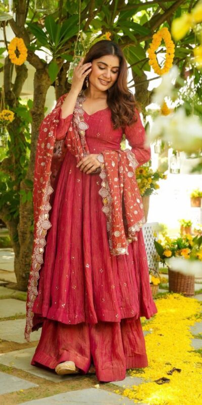 Red Simmar Silk Embroidery Work Anarkali Suit | Anarkali Suits, Bollywood Anarkali, Creative-Anarkali, Designer Anarkali, Embroidered Anarkali, Party Wear Anarkali
