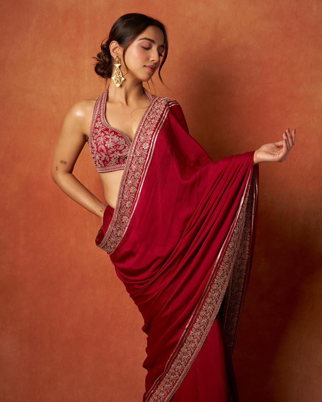 Red Soft Rangoli Silk With Embroider Work Saree | Sarees, Bollywood Sarees, Creative Sarees, Designer Sarees, Embroidered Sarees, Ethnic Saree, Modern Digital sarees, Party Wear Sarees
