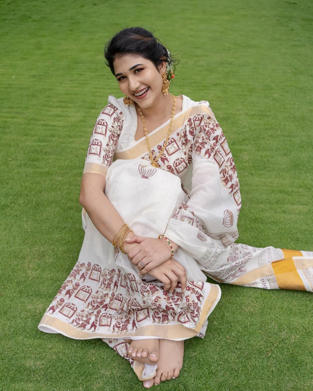 White Soft Linen Cotton With Digital Print Saree | Sarees, Bollywood Sarees, Creative Sarees, Designer Sarees, Embroidered Sarees, Ethnic Saree, Modern Digital sarees, Party Wear Sarees