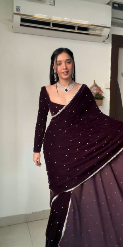 Wine Velvet 9000 Revert Machine Pearl Work Saree | Sarees, Bollywood Sarees, Creative Sarees, Designer Sarees, Embroidered Sarees, Ethnic Saree, Modern Digital sarees, Party Wear Sarees