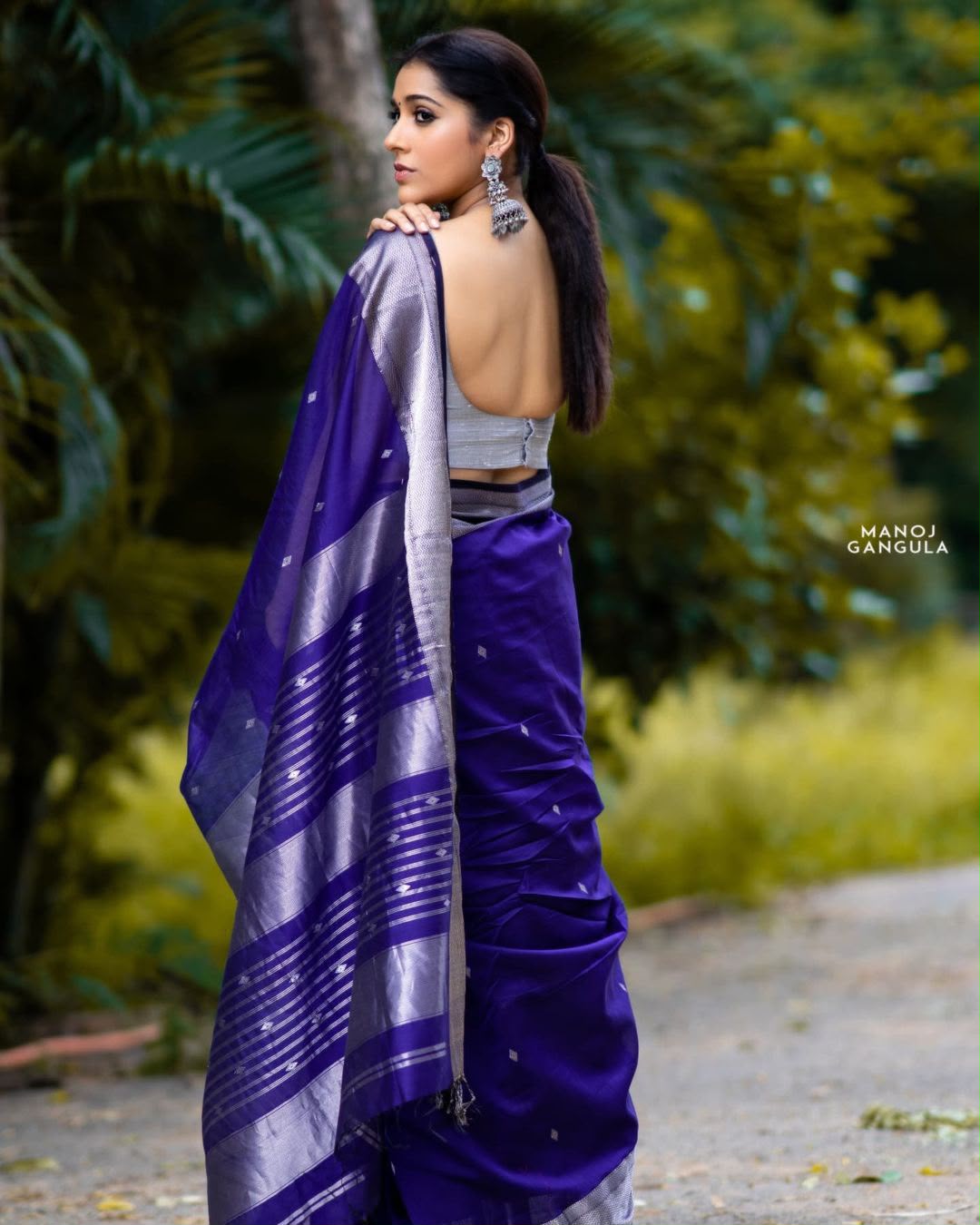 KP 5091 Royal Blue Soft Lichi Silk Saree with Lace Work & Lace Border. Introductory Price ₹1349. Delivery 4-6 Working Days. Shop now. | Sarees, Bollywood Sarees, Creative Sarees, Designer Sarees, Embroidered Sarees, Ethnic Saree, Modern Digital sarees, Party Wear Sarees