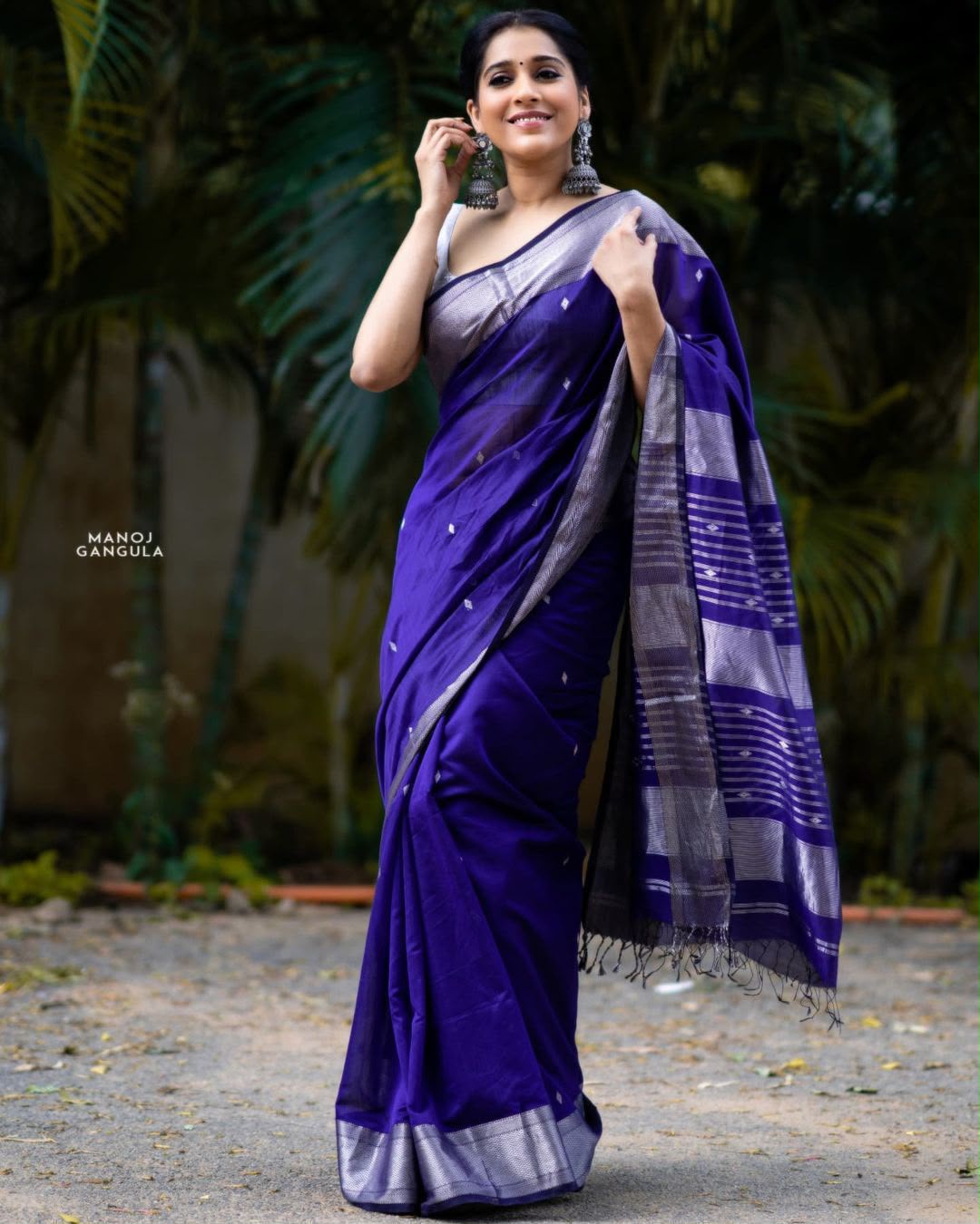 KP 5091 Royal Blue Soft Lichi Silk Saree with Lace Work & Lace Border. Introductory Price ₹1349. Delivery 4-6 Working Days. Shop now. | Sarees, Bollywood Sarees, Creative Sarees, Designer Sarees, Embroidered Sarees, Ethnic Saree, Modern Digital sarees, Party Wear Sarees