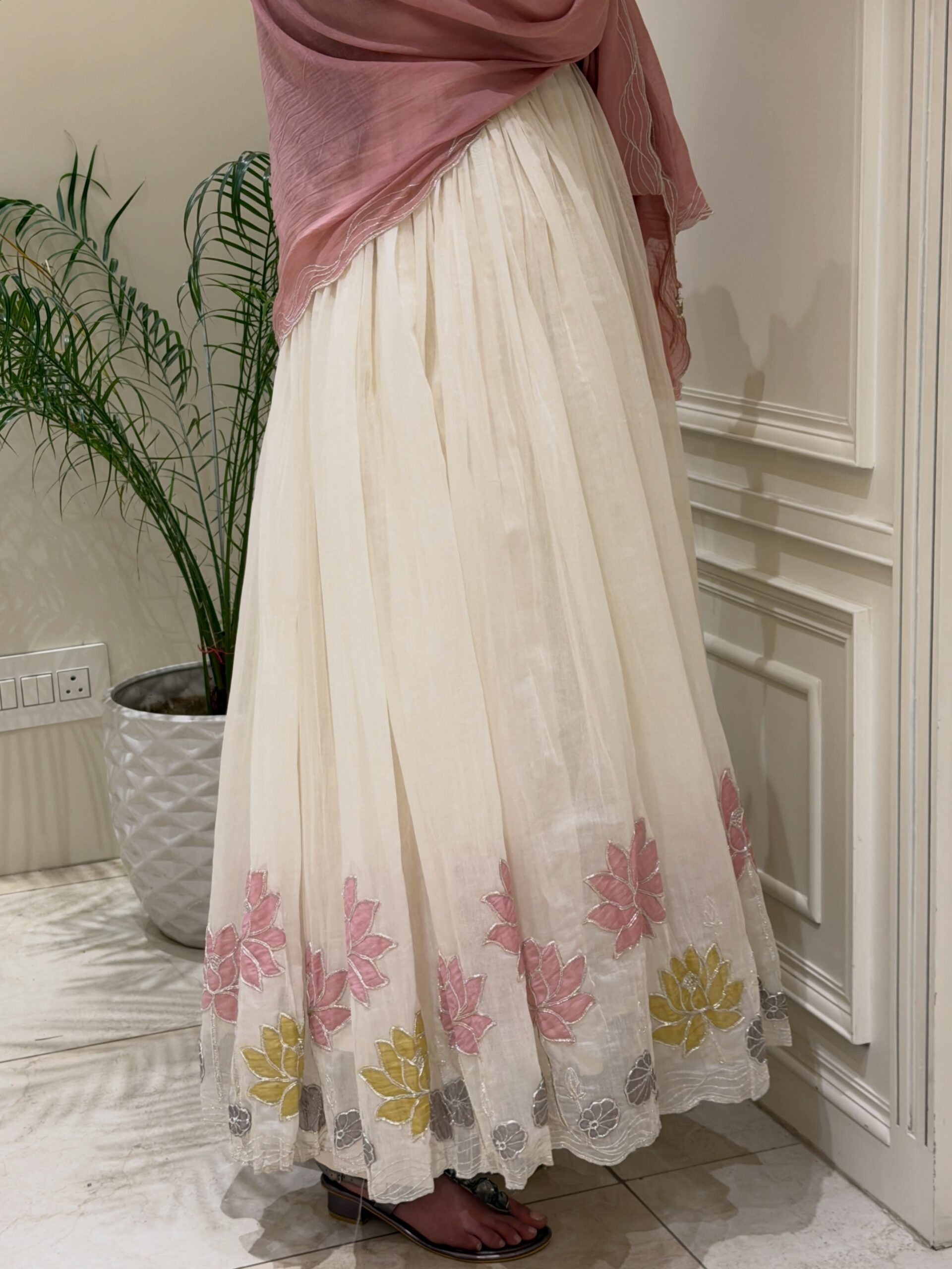 NSR 911 White Faux Georgette Gown Perfect for Wedding, Party, Raksha Bandhan, Temple Visit, Onam – . Get it for ₹2399. Delivery 4-6 Working Days. Shop now | Gowns, Bollywood Gowns, Creative Gowns, Designer Gowns, Embroidered Gowns, Party Wear Gowns