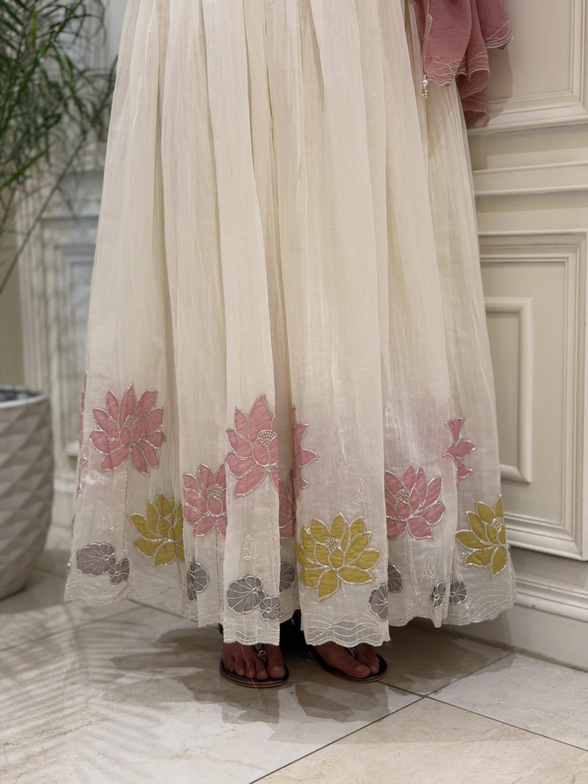 NSR 911 White Faux Georgette Gown Perfect for Wedding, Party, Raksha Bandhan, Temple Visit, Onam – . Get it for ₹2399. Delivery 4-6 Working Days. Shop now | Gowns, Bollywood Gowns, Creative Gowns, Designer Gowns, Embroidered Gowns, Party Wear Gowns