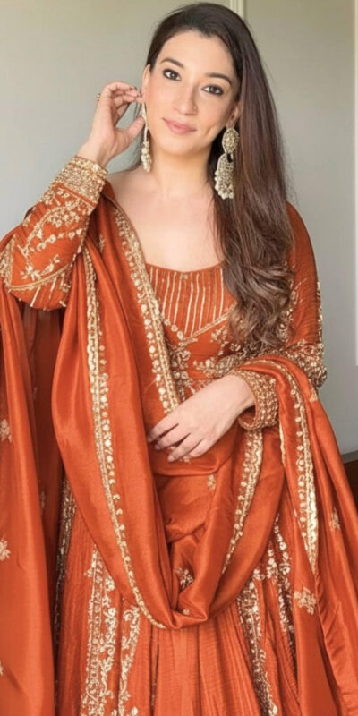 Alternative view of Orange Crunchy Silk Lace Embroidery Work Gown