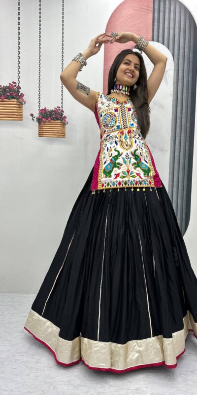 PC N43 Black in Pure Cotton Mirror Work & Gamthi Work Lehenga Choli . Exclusive Offer ₹2949. Delivery 4-6 Working Days. Shop now. | Lehenga, Bollywood Lehenga, Creative Lehenga, Designer Lehenga, Embroidered Lehenga, Party Wear Lehenga