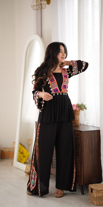 SP 93 Black Rayon Salwar Suit with Embroidery Work & Thread Embroidery. Best Price ₹2149. Delivery 4-6 Working Days. Shop now. | Jump Suits, Salwar suit, Casual Suits, Creative suits, Designer Suits, Palazzo Suits, Party Wear Suits, Patiala Suits, Straight Suits