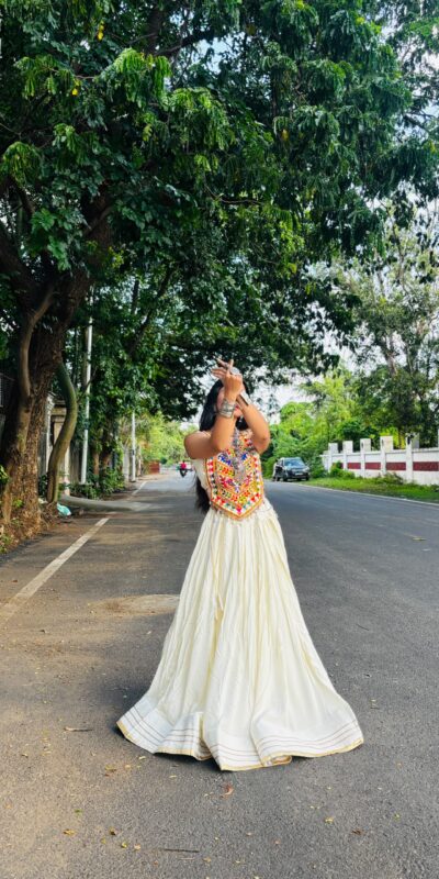 LG 661 White Color Rayon Embroidery Work & Cowrie Work Lehenga Choli . Grab it for ₹2349. Delivery 4-6 Working Days. Shop now. | Lehenga, Bollywood Lehenga, Creative Lehenga, Designer Lehenga, Embroidered Lehenga, Party Wear Lehenga