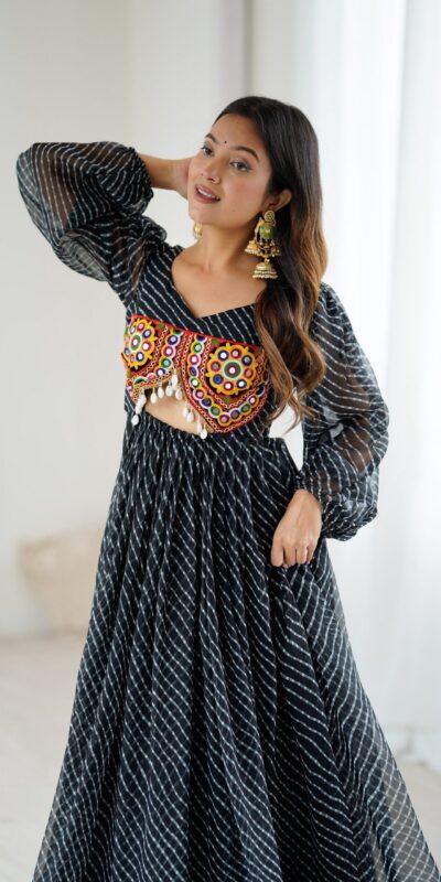 SP 40 Black Georgette Digital Print Work Gown for Wedding, Party, Cultural Events, Traditional Day, Pooja . Grab it for ₹1799. Delivery 4-6 Working Day | Gowns, Bollywood Gowns, Creative Gowns, Designer Gowns, Embroidered Gowns, Party Wear Gowns