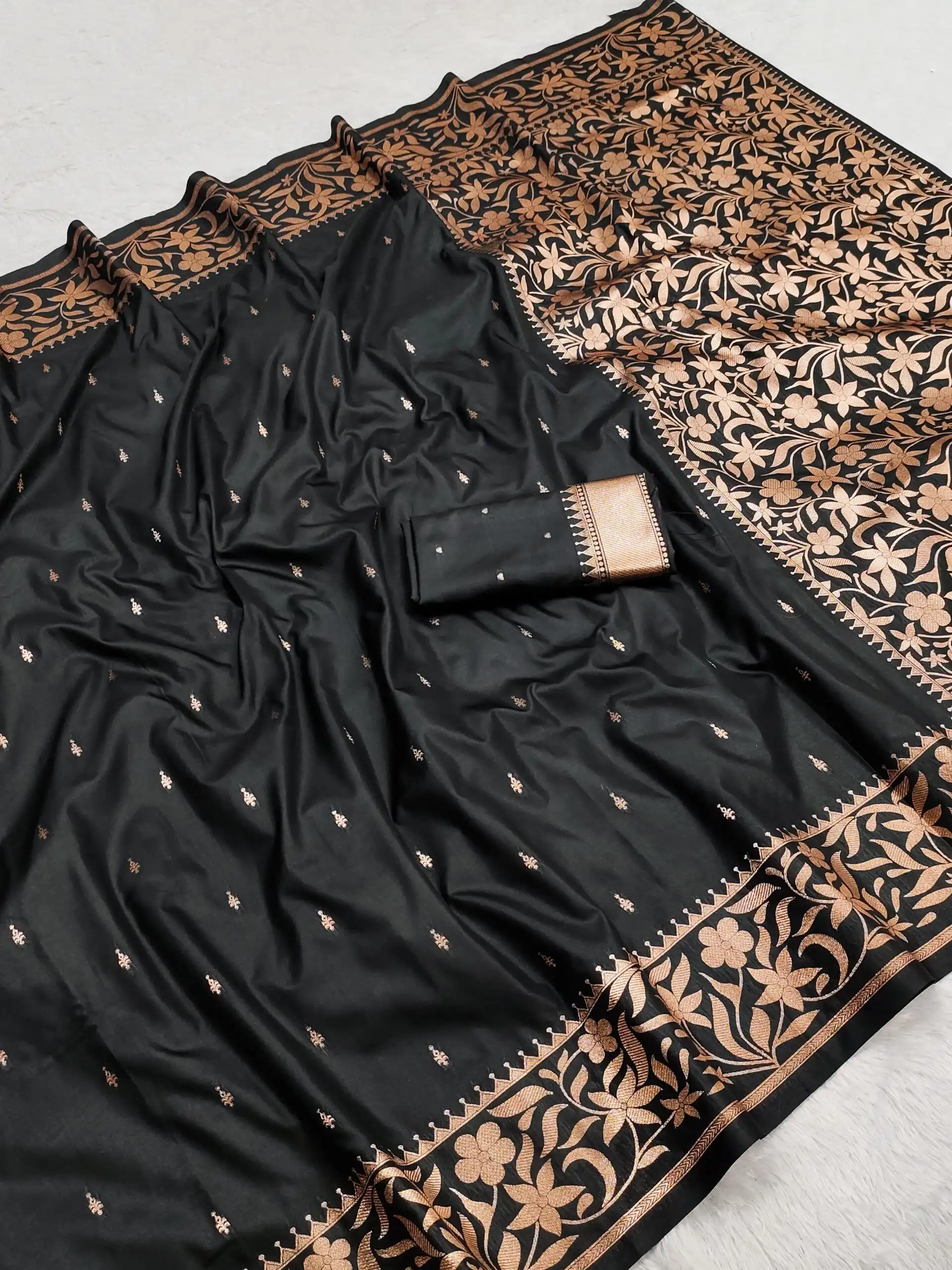 Black Banarasi Silk Zari Weaving Lace Work Saree | Sarees, Bollywood Sarees, Creative Sarees, Designer Sarees, Embroidered Sarees, Ethnic Saree, Modern Digital sarees, Party Wear Sarees