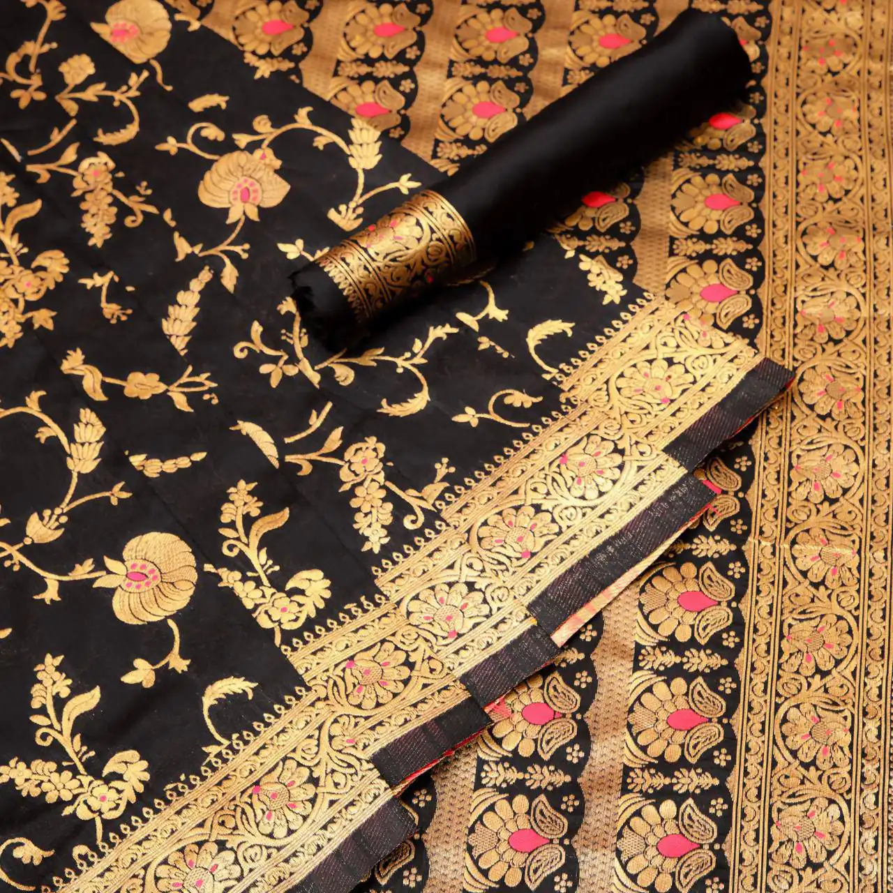 Black Banarsari Silk With Lace Border Saree | Sarees, Bollywood Sarees, Creative Sarees, Designer Sarees, Embroidered Sarees, Ethnic Saree, Modern Digital sarees, Party Wear Sarees