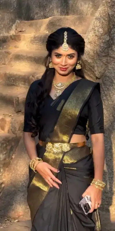 Black Butti Jacquard Saree | Sarees, Bollywood Sarees, Creative Sarees, Designer Sarees, Embroidered Sarees, Ethnic Saree, Modern Digital sarees, Party Wear Sarees