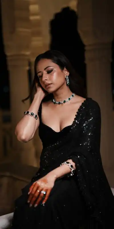 Black Georgette Embroidery Lace Work Saree | Sarees, Bollywood Sarees, Creative Sarees, Designer Sarees, Embroidered Sarees, Ethnic Saree, Modern Digital sarees, Party Wear Sarees