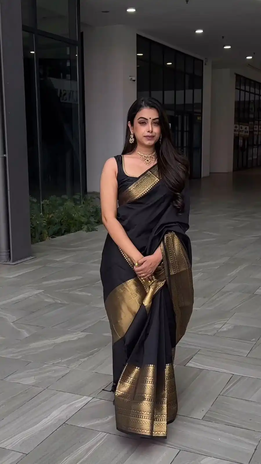 Black Jacquard Saree | Sarees, Bollywood Sarees, Creative Sarees, Designer Sarees, Embroidered Sarees, Ethnic Saree, Modern Digital sarees, Party Wear Sarees