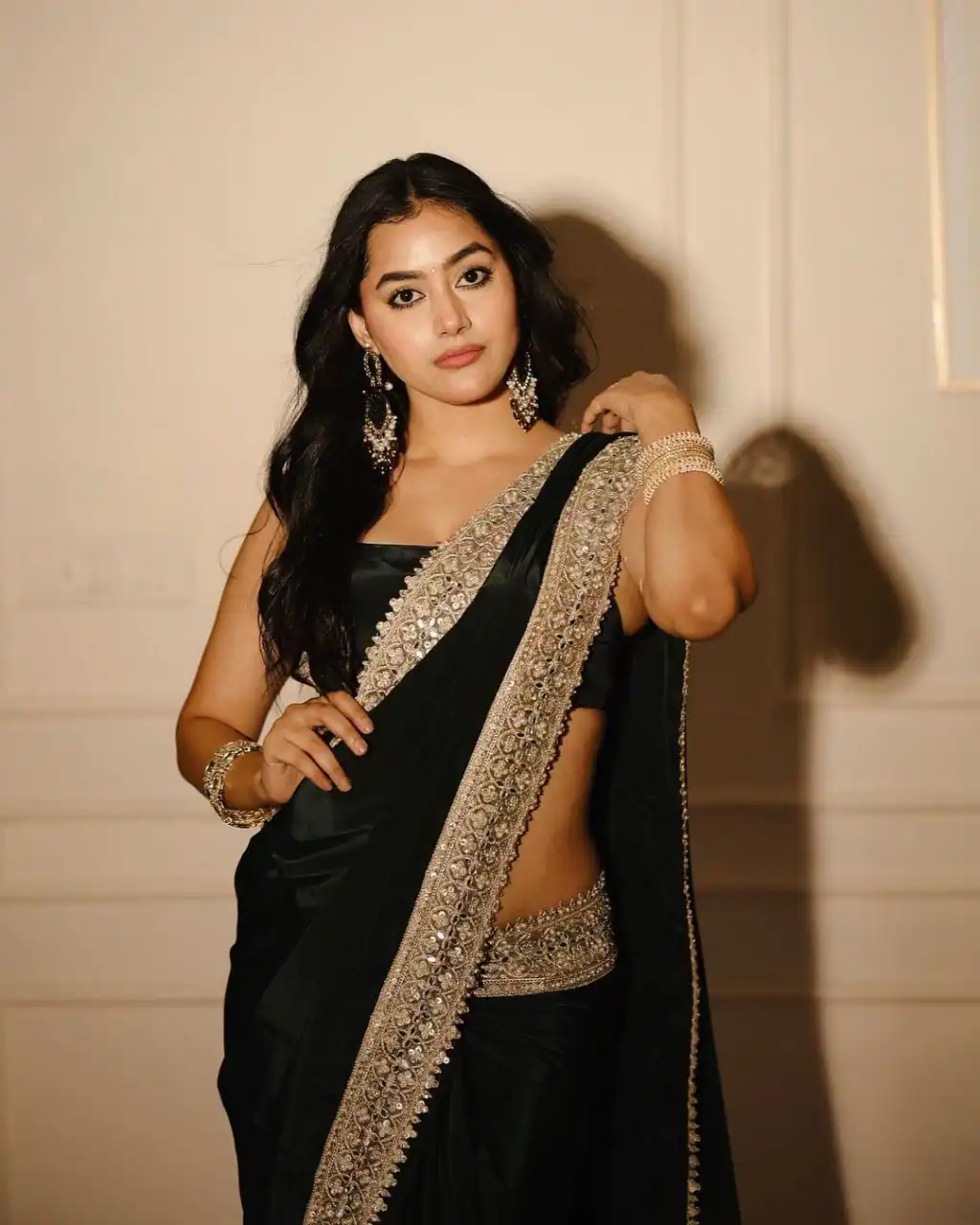 Black VI Chitra Silk Embroidery Sequence Lace Border Saree | Sarees, Bollywood Sarees, Creative Sarees, Designer Sarees, Embroidered Sarees, Ethnic Saree, Modern Digital sarees, Party Wear Sarees