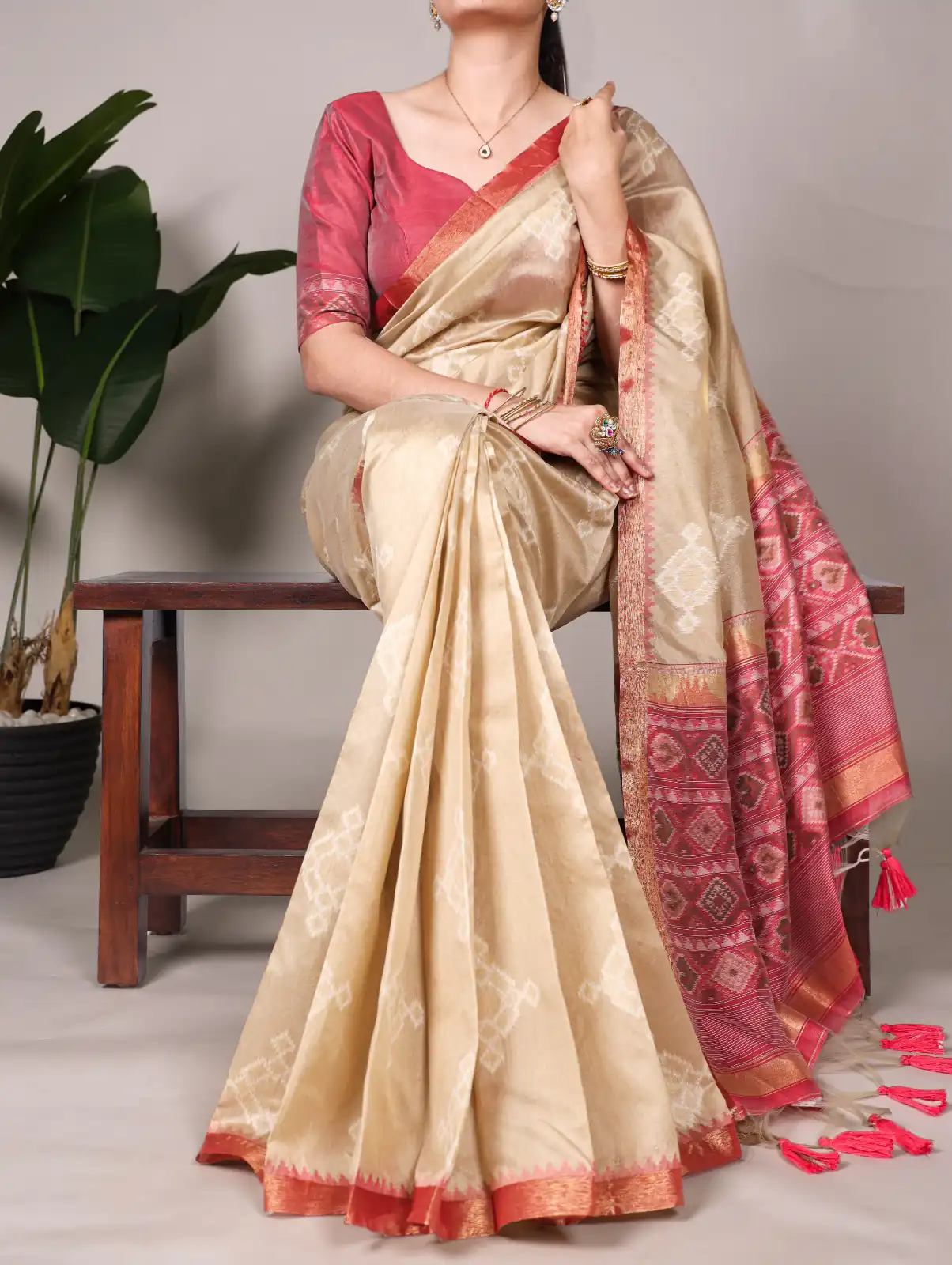 Cream Jacquard Weaving Saree | Sarees, Bollywood Sarees, Creative Sarees, Designer Sarees, Embroidered Sarees, Ethnic Saree, Modern Digital sarees, Party Wear Sarees
