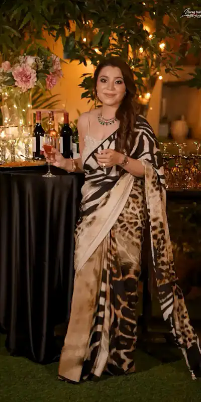 Cream Vichitra Silk Digital Prints Work Saree | Sarees, Bollywood Sarees, Creative Sarees, Designer Sarees, Embroidered Sarees, Ethnic Saree, Modern Digital sarees, Party Wear Sarees