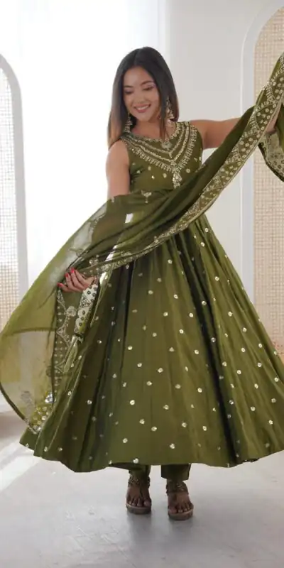 Elegant Mehendi Roman Silk Embroidery Work Gown | Gowns, Bollywood Gowns, Creative Gowns, Designer Gowns, Embroidered Gowns, Party Wear Gowns