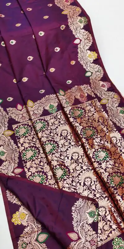 Green Banarasi Lace Work Gold Zari Border Saree | Sarees, Bollywood Sarees, Creative Sarees, Designer Sarees, Embroidered Sarees, Ethnic Saree, Modern Digital sarees, Party Wear Sarees