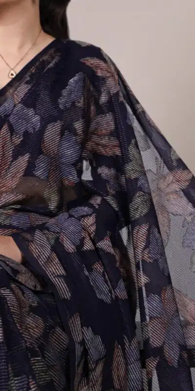 Green Lurex Floral Viscose Saree | Sarees, Bollywood Sarees, Creative Sarees, Designer Sarees, Embroidered Sarees, Ethnic Saree, Modern Digital sarees, Party Wear Sarees